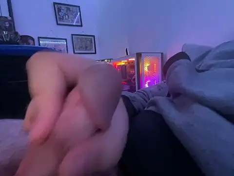 HardlyaBrigade online show from February 1, 10:41 pm