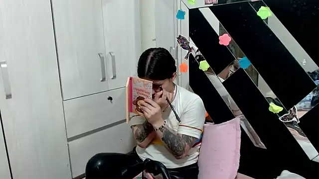 katery wok11 online show from March 10, 4:06 am