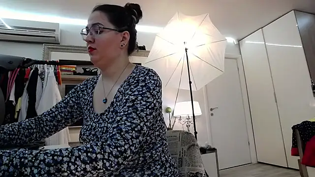 Snapshot of ILoveToFeelU chatting on March 9, 10:08 pm ILoveToFeelU online show from March 9, 10:08 pm