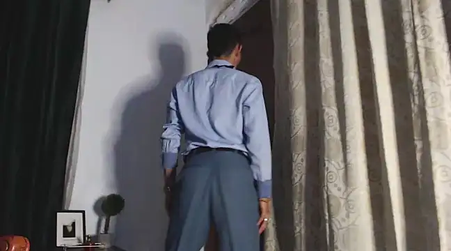 Snapshot of HomeAloneK chatting on February 10, 11:45 pm HomeAloneK online show from February 10, 11:45 pm