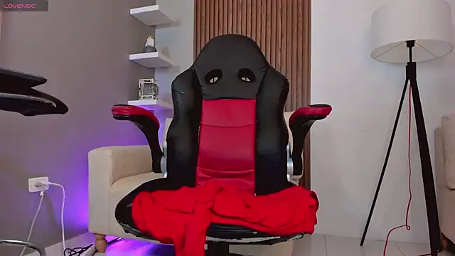 liam collins21 online show from February 7, 2:47 pm