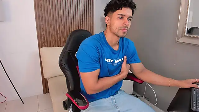 liam collins21 online show from February 21, 11:44 am