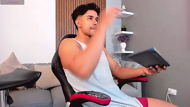 liam collins21 online show from March 5, 11:49 am