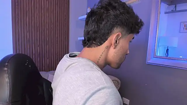 liam collins21 online show from March 14, 11:45 am