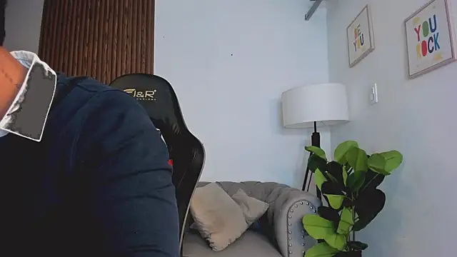 liam collins21 online show from September 30, 11:48 am