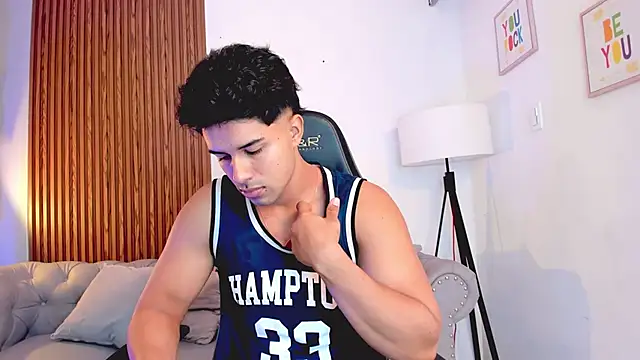 liam collins21 online show from November 1, 11:56 am