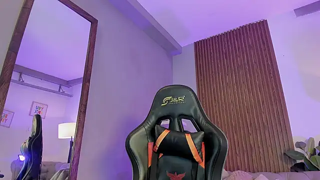 liam collins21 online show from January 7, 11:56 am