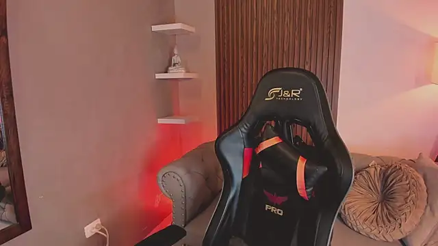 liam collins21 online show from January 10, 11:45 am