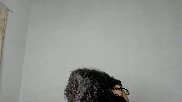 Snapshot of Jade_Dorthini chatting on January 6, 10:23 pm Jade Dorthini online show from January 6, 10:23 pm