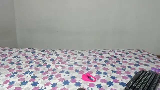Snapshot of Jade_Dorthini chatting on June 16, 10:01 pm Jade Dorthini online show from June 16, 10:01 pm