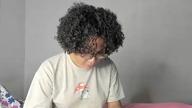 Snapshot of Jade_Dorthini chatting on July 25, 10:40 pm Jade Dorthini online show from July 25, 10:40 pm
