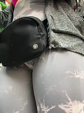 kim monti online show from December 28, 9:08 pm