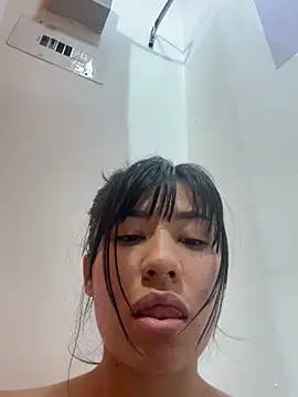 kim monti online show from February 13, 9:33 pm