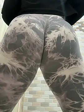 kim monti online show from March 3, 9:10 pm