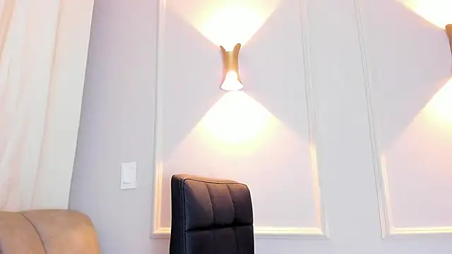 Snapshot of Lia_walton chatting on January 27, 5:48 pm Lia walton online show from January 27, 5:48 pm