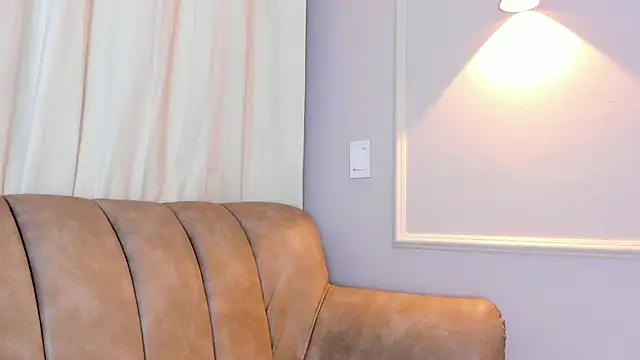 Snapshot of Lia_walton chatting on September 20, 12:17 pm Lia walton online show from September 20, 12:17 pm