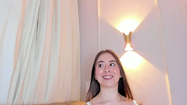 Snapshot of Lia_walton chatting on November 5, 10:43 pm Lia walton online show from November 5, 10:43 pm