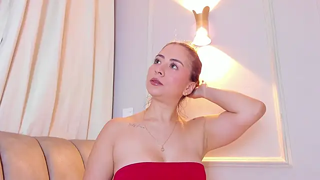 Snapshot of Lia_walton chatting on February 24, 12:47 pm Lia walton online show from February 24, 12:47 pm