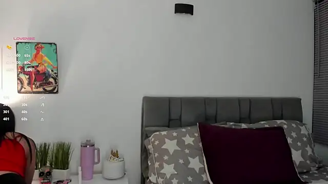 Gigi-bom online show from October 8, 12:30 am