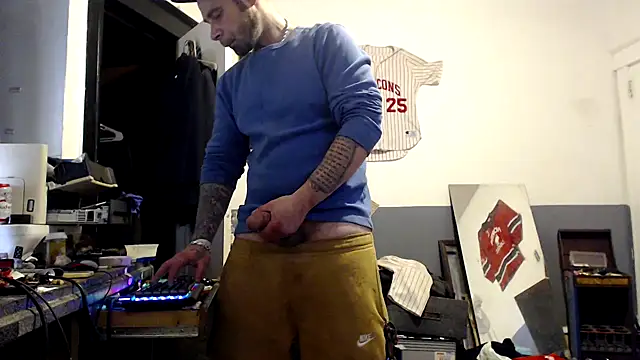 sledge901 online show from January 9, 9:05 pm