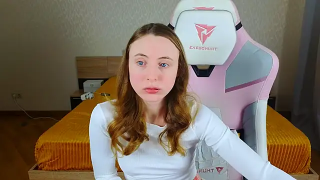 Cowell Adelina online show from December 15, 9:24 am