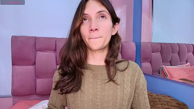 Snapshot of Feniix__ chatting on November 25, 5:29 am Feniix online show from November 25, 5:29 am