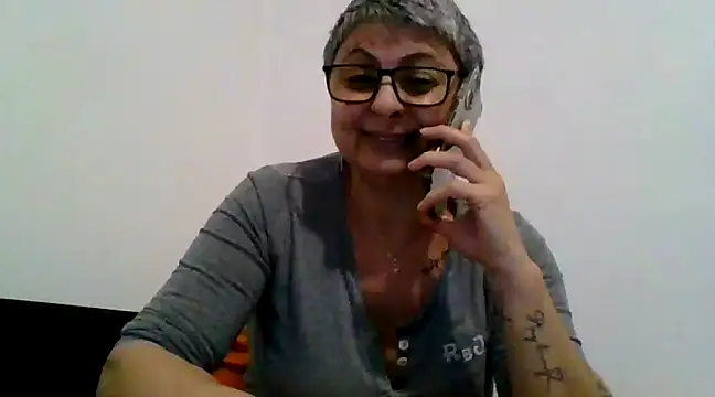 roseblak42 online show from March 10, 6:01 pm