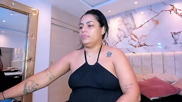 kiana cream online show from June 9, 5:13 pm