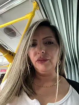  Abril-Office1 online show from December 19, 3:30 pm