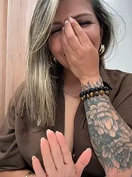  Abril-Office1 online show from December 20, 9:06 pm