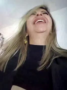  Abril-Office1 online show from March 17, 10:17 pm