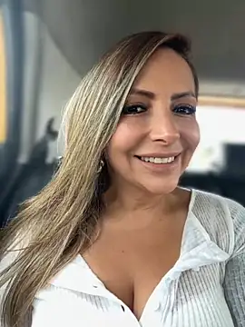  Abril-Office1 online show from September 25, 3:05 pm