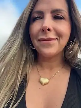  Abril-Office1 online show from February 4, 12:33 pm