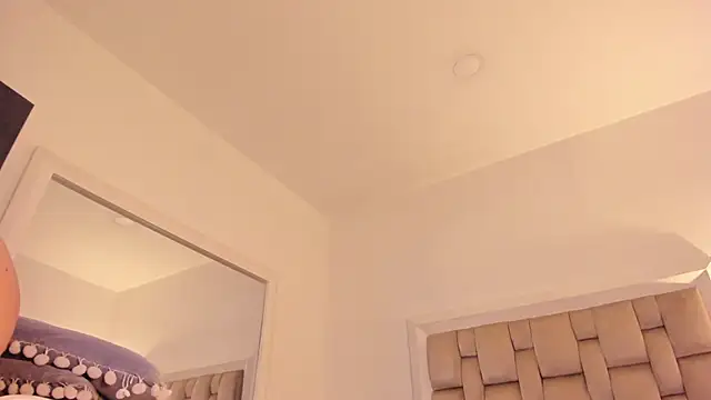 Snapshot of Megan_Leal1 chatting on February 23, 3:59 am Megan Leal1 online show from February 23, 3:59 am