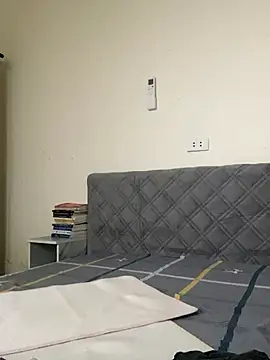 Ruby bear online show from November 10, 5:06 am