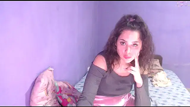 LovelyJulliette online show from March 9, 4:44 pm