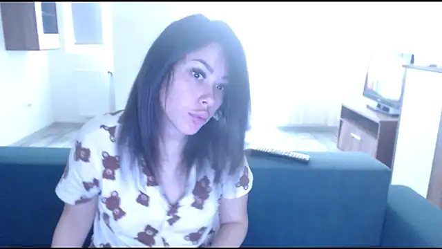 LovelyJulliette online show from March 16, 9:49 am