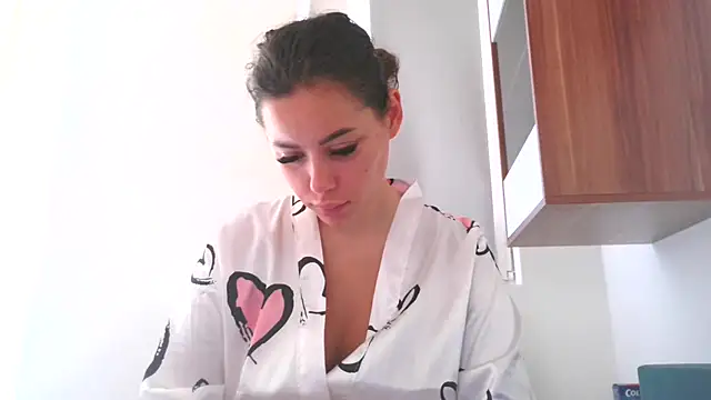 LovelyJulliette online show from September 12, 9:31 am