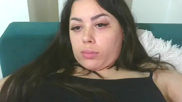 Snapshot of LovelyJulliette chatting on April 30, 9:52 pm LovelyJulliette online show from April 30, 9:52 pm