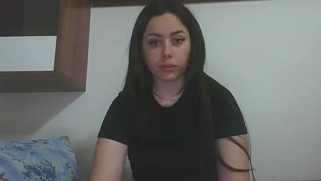 Snapshot of LovelyJulliette chatting on May 12, 3:53 pm LovelyJulliette online show from May 12, 3:53 pm