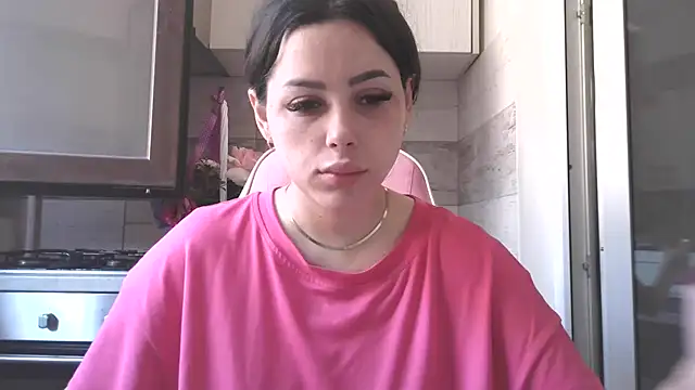 Snapshot of LovelyJulliette chatting on May 23, 8:40 am LovelyJulliette online show from May 23, 8:40 am