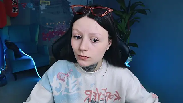 Snapshot of VeliraBraitberg chatting on December 5, 9:06 am VeliraBraitberg online show from December 5, 9:06 am