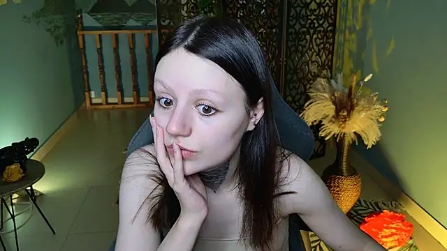 Snapshot of VeliraBraitberg chatting on December 21, 8:07 am VeliraBraitberg online show from December 21, 8:07 am