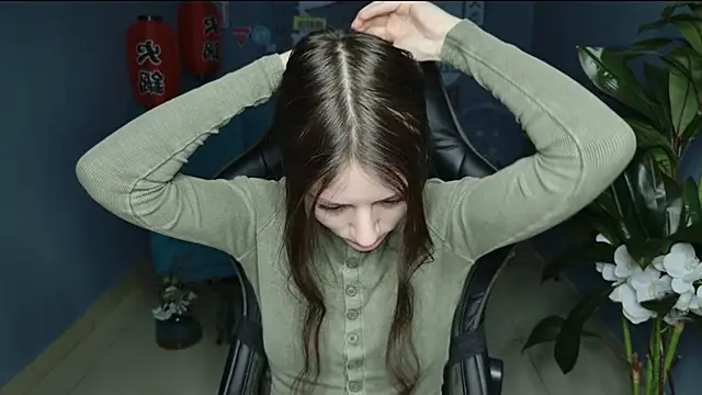 Snapshot of VeliraBraitberg chatting on February 7, 5:10 am VeliraBraitberg online show from February 7, 5:10 am