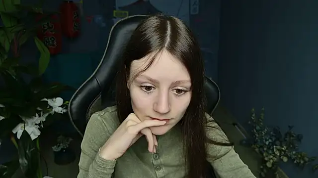 Snapshot of VeliraBraitberg chatting on February 8, 8:09 am VeliraBraitberg online show from February 8, 8:09 am