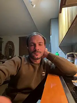 Adventurehotman online show from December 1, 11:36 pm