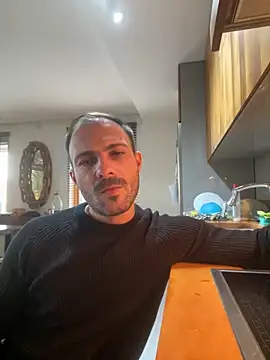 Adventurehotman online show from October 4, 3:10 pm