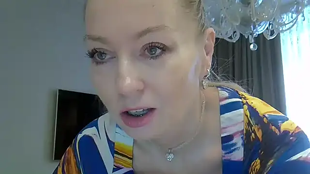 ZarinaSwift online show from January 24, 4:16 am