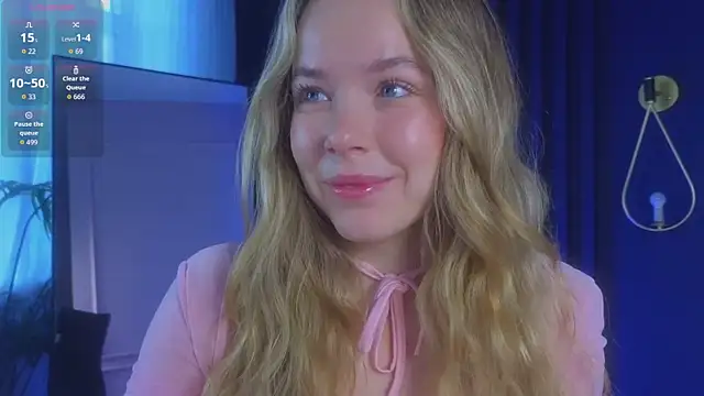 Snapshot of milly_shy chatting on November 4, 6:56 am milly shy online show from November 4, 6:56 am