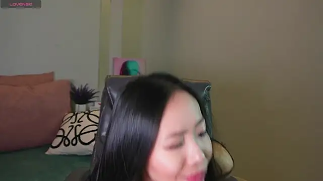 Snapshot of _MIURA_ chatting on December 19, 4:56 am  MIURA  online show from December 19, 4:56 am